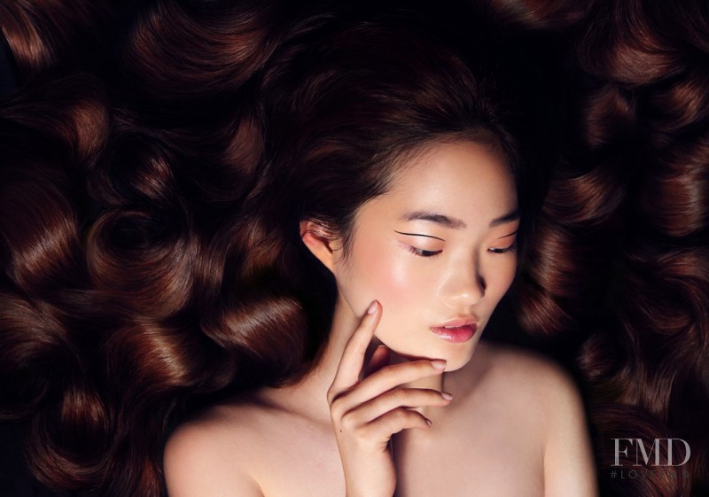 Hyun Ji Shin featured in Beauty, November 2014