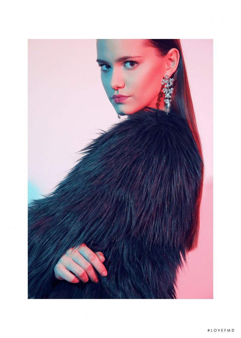 Barbara Istvanova featured in Tres Chic, January 2016