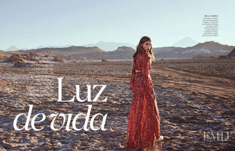 Sabina Lobova featured in Luz De Vida, January 2016