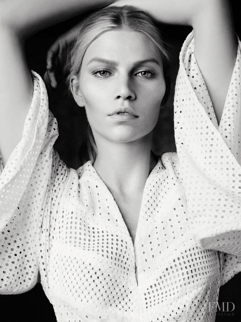 Aline Weber featured in Good Vibes, January 2016