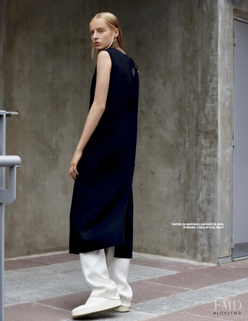 Anine Van Velzen featured in Clean State, October 2015