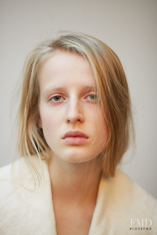 Anine Van Velzen featured in Neo-Minimalist, February 2015