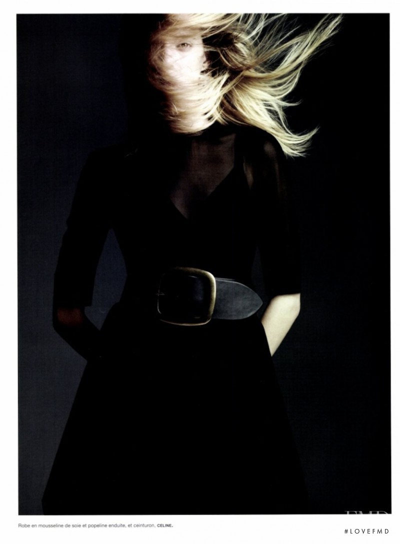 Daria Strokous featured in Dans le vent, December 2011