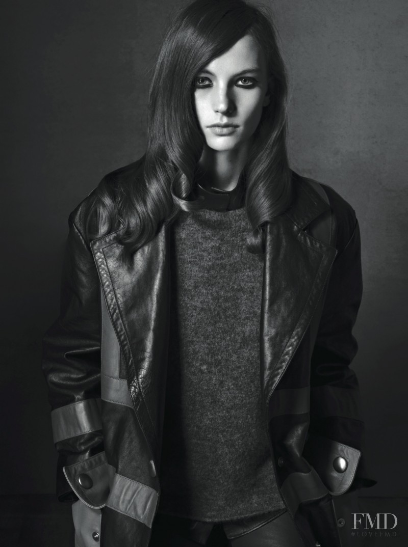 Sophie Pumfrett featured in Cambio pelle, November 2014