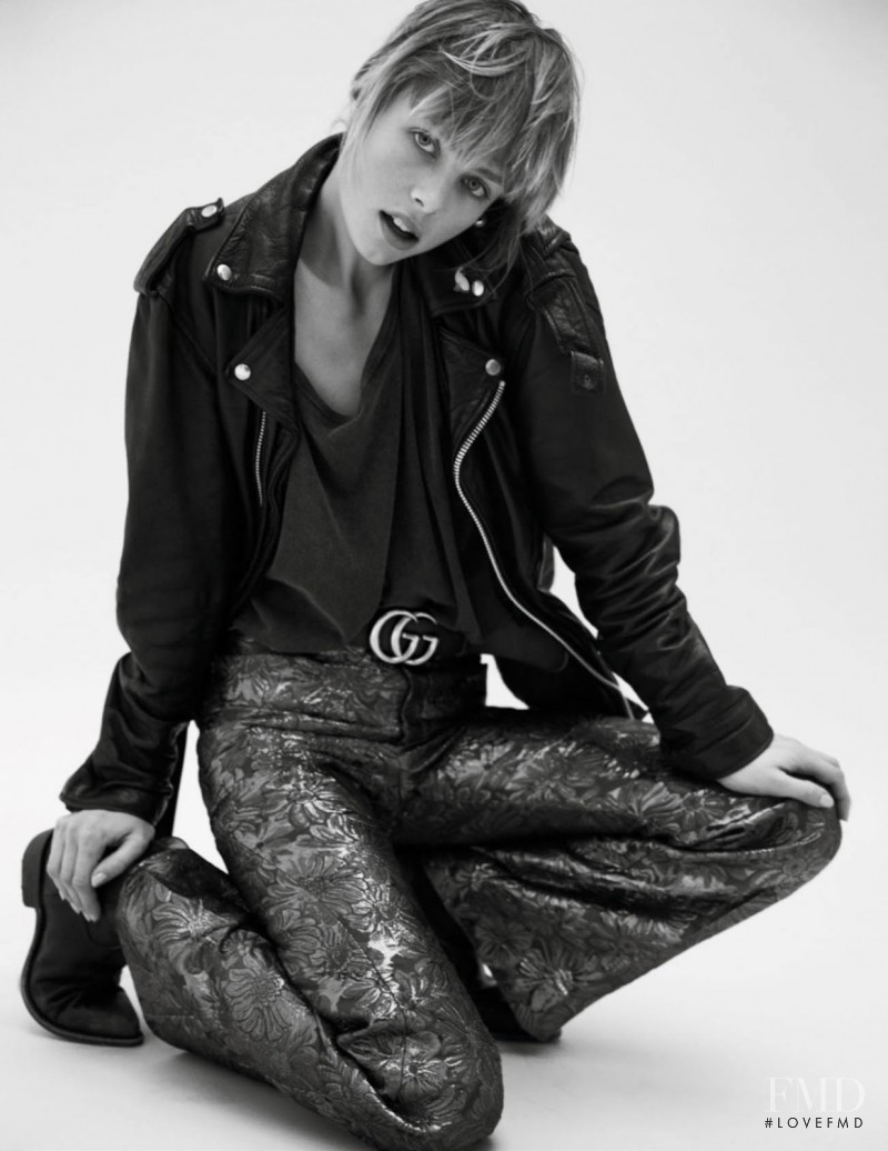 Edie Campbell featured in Leçon De Style Partie 1, February 2016