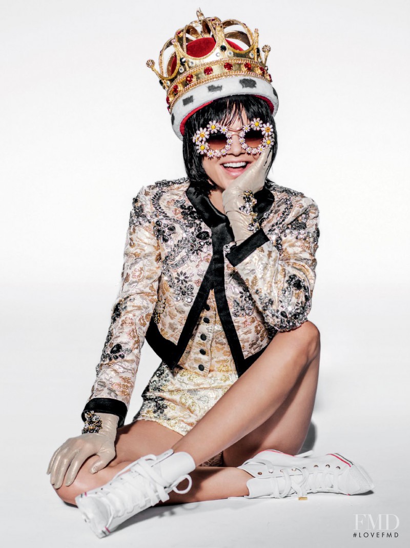 Kendall Jenner featured in Rave Fashion, January 2016