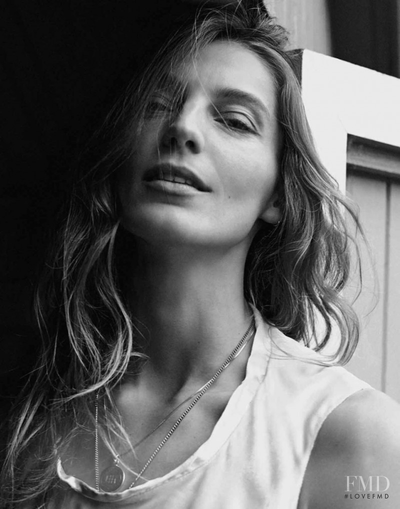 Sophie Thomas featured in Daria Werbowy, March 2016