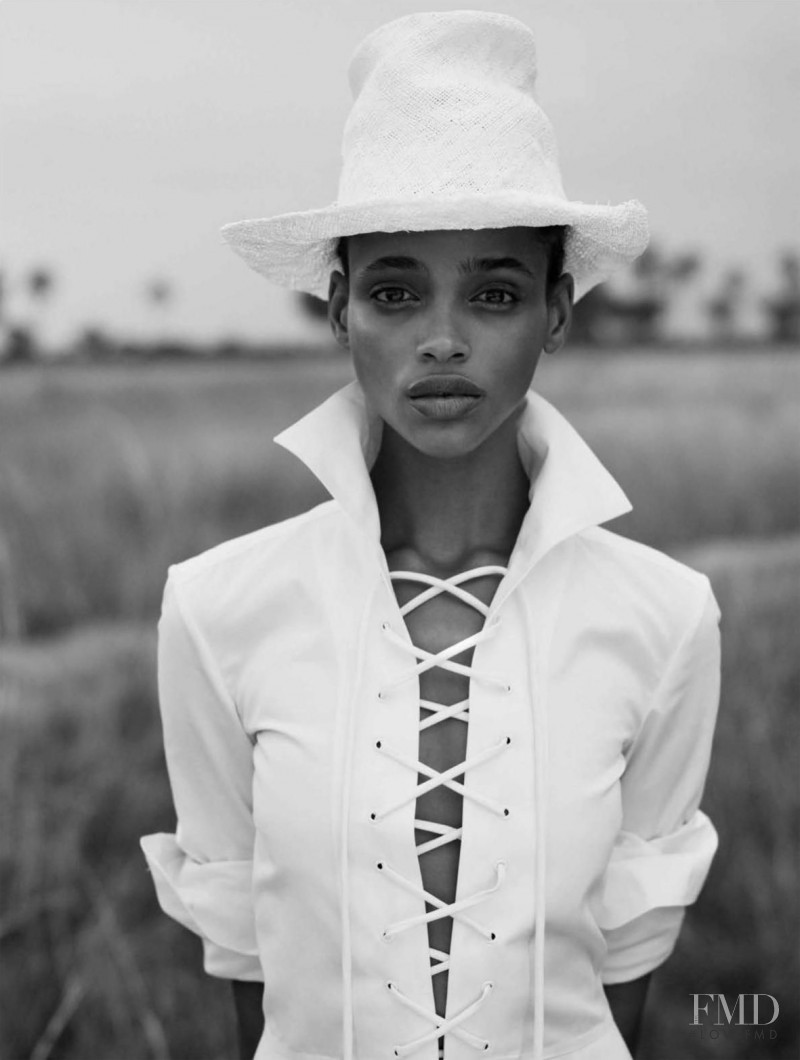 Aya Jones featured in La Reina de Africa, March 2016