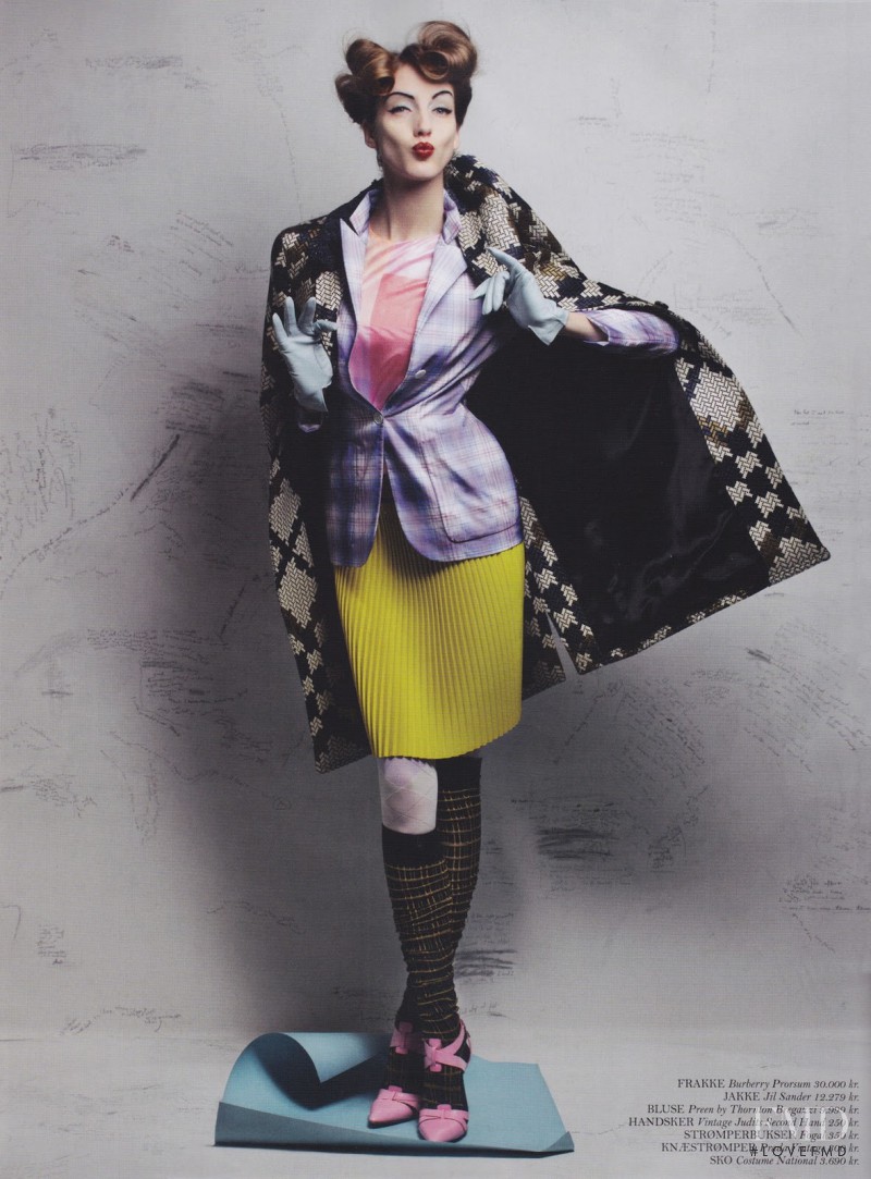 Iris Egbers featured in Très Chic, February 2012