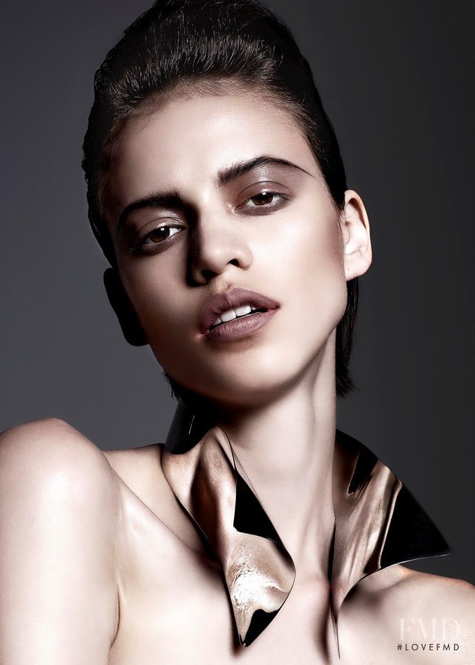 Amanda de Oliveira Queiroz featured in Black and androgynous, June 2014