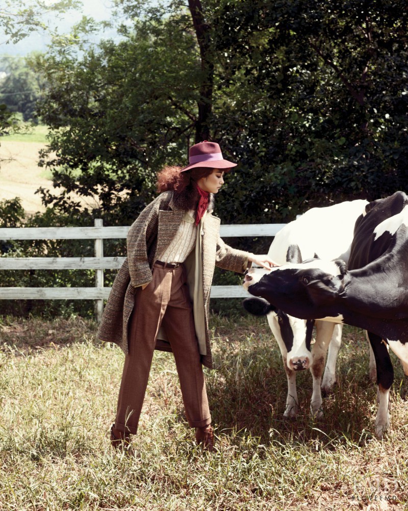 Ji Hye Park featured in  Country Song, November 2011