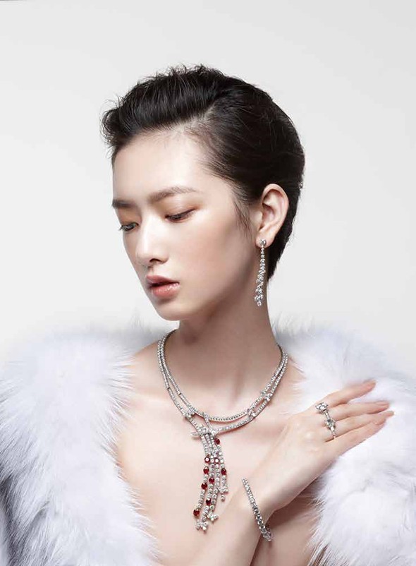 Cici Xiang Yejing featured in Beauty, October 2013