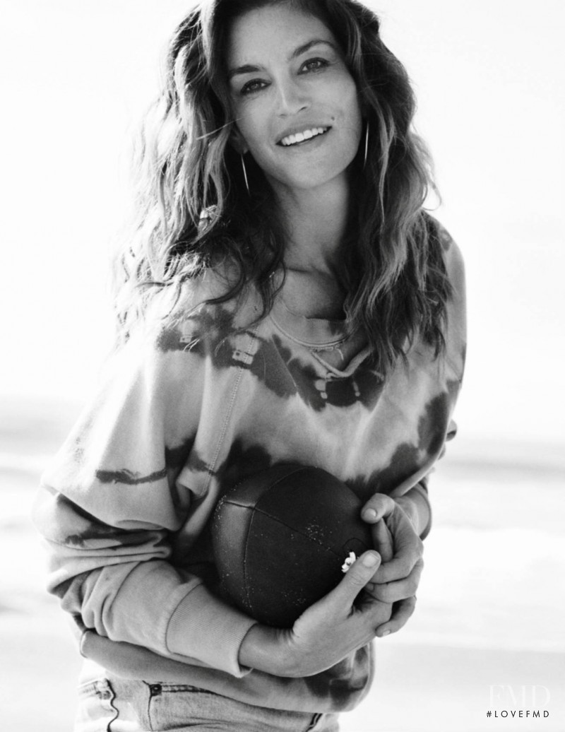 Cindy Crawford featured in Famille Modele, April 2016