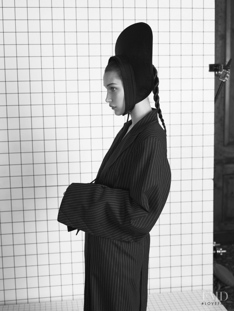 Bella Hadid featured in Eh Mec!, February 2016