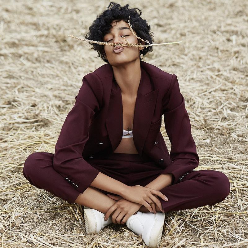 Damaris Goddrie featured in Damaris, September 2015