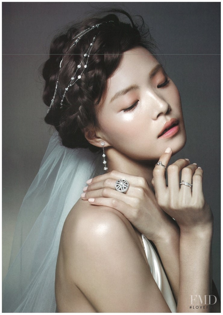 Sujin Lee featured in Jewel Touch, October 2014