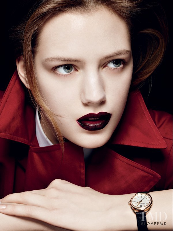 Esther Heesch featured in Red LIps Flawless Skin And Sparkling Beauty Trends, February 2015