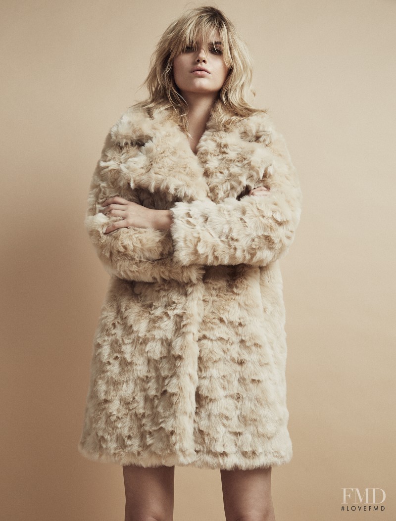 Louise Mikkelsen featured in Kolsvart Och Beige, October 2015