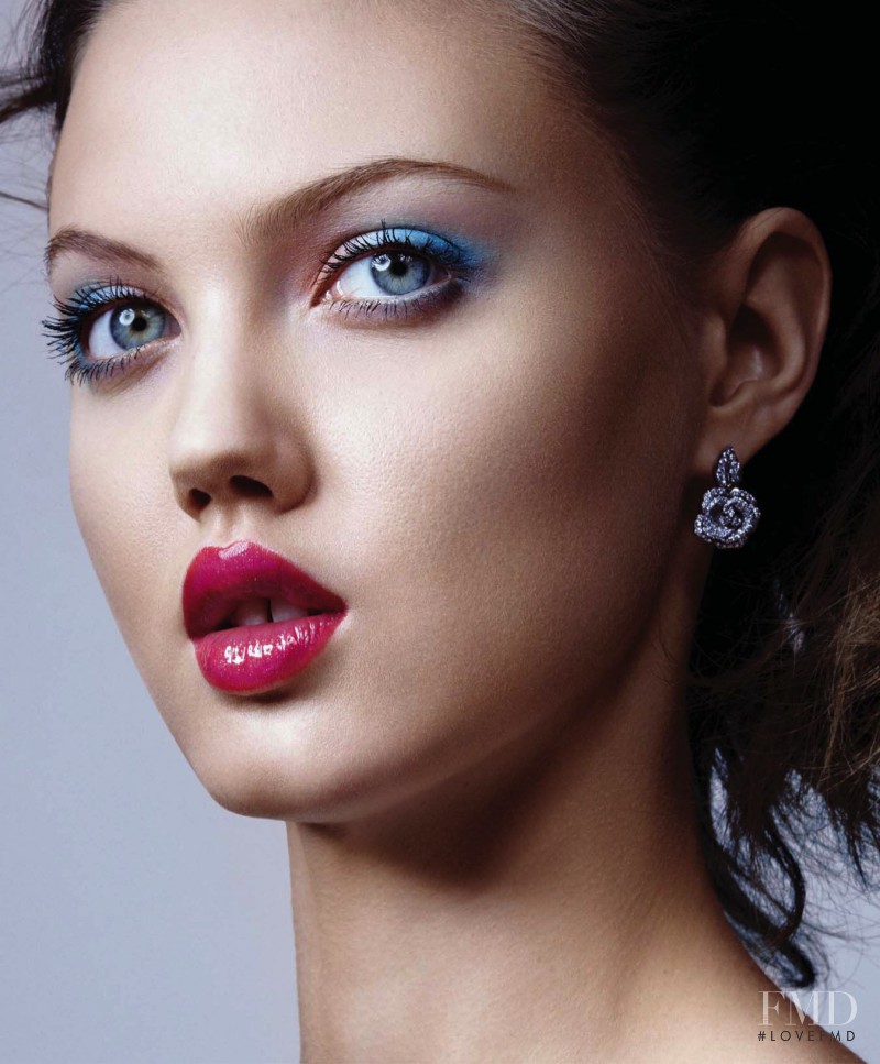 Lindsey Wixson featured in Beauty Masters, May 2016
