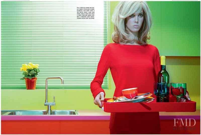 Ruby Aldridge featured in Home Chic, October 2011