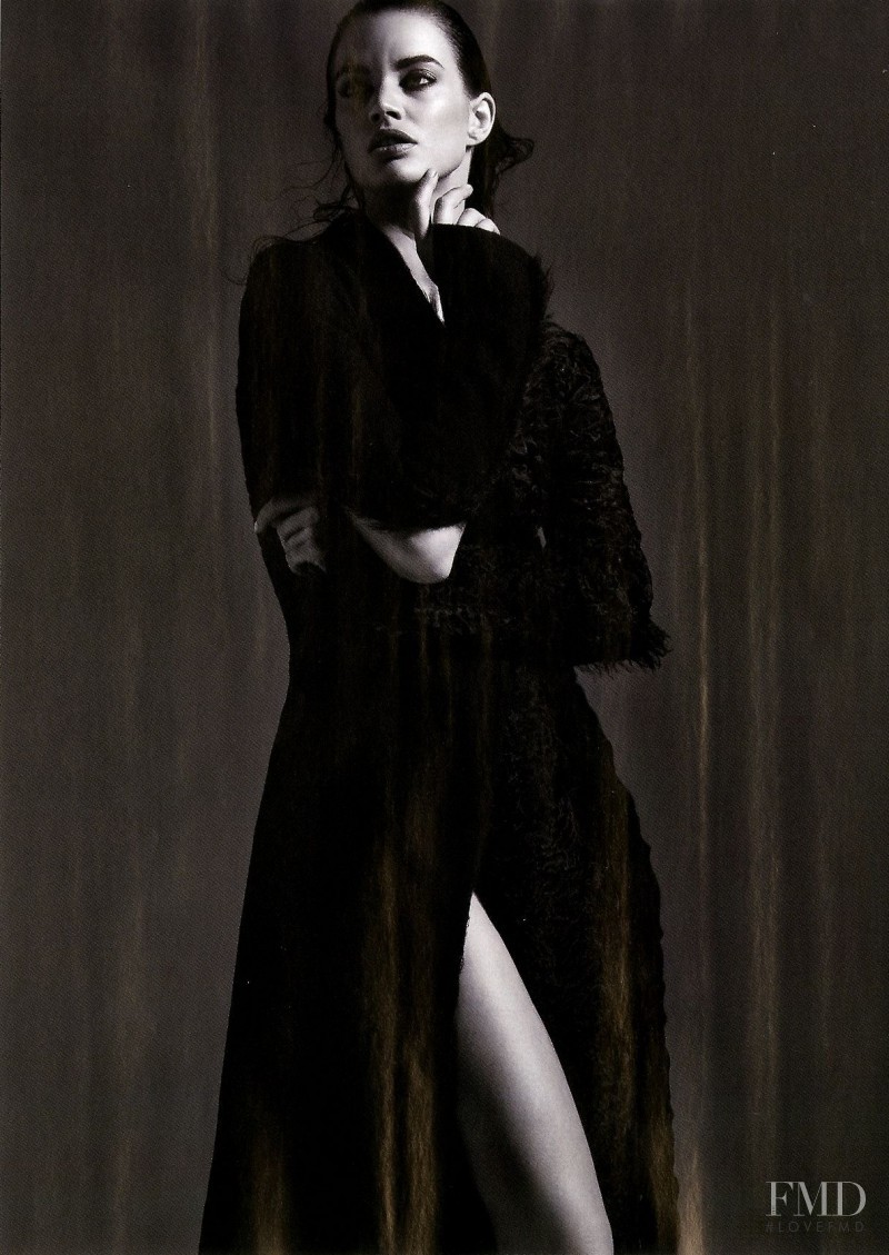 Rianne ten Haken featured in The New Shape, August 2014