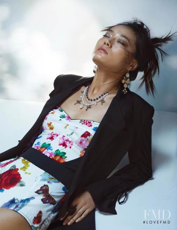 Lily Zhi featured in Oro Botanico, November 2011