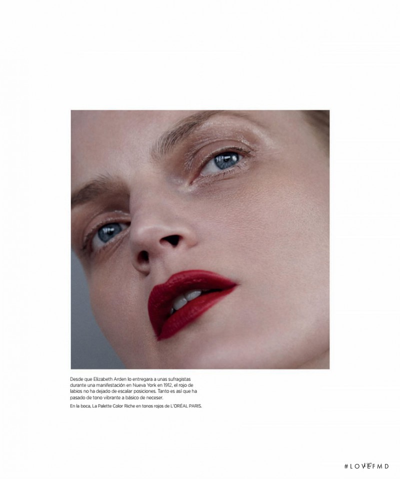 Guinevere van Seenus featured in Breve Encuentro, June 2016