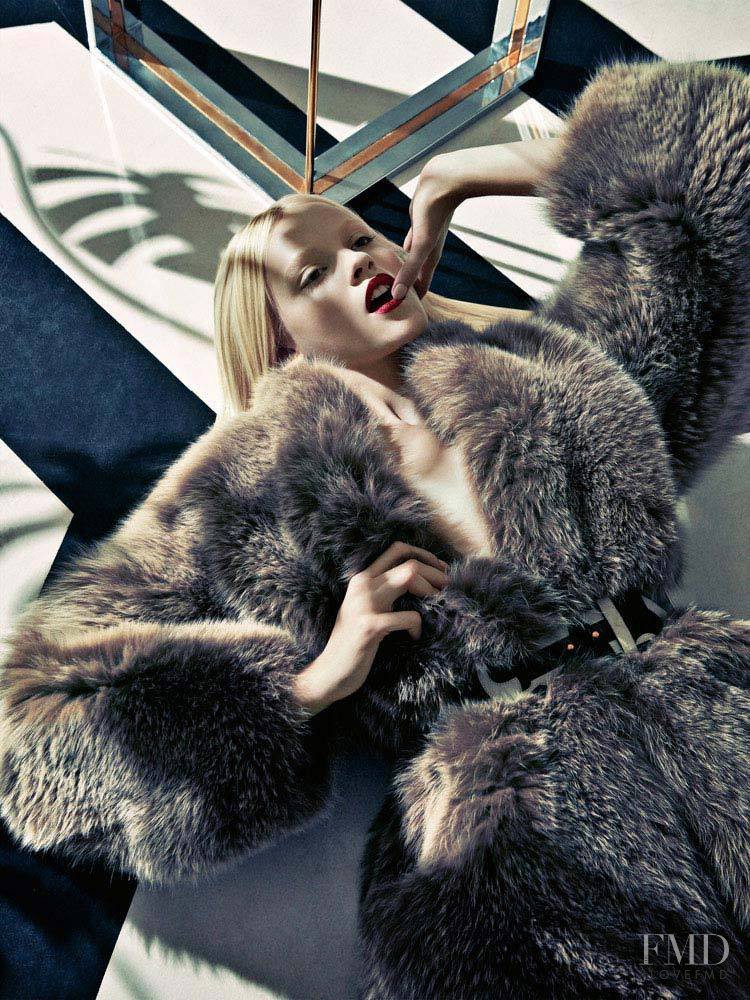 Ginta Lapina featured in Les Gémeaux, November 2011