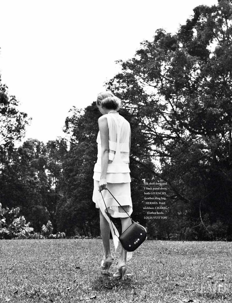 Vita Sidorkina featured in Life in Mono, May 2012