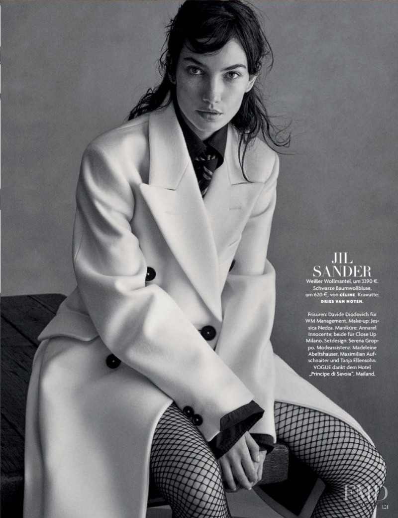 Lily Aldridge featured in Lily Abenteuer, August 2016