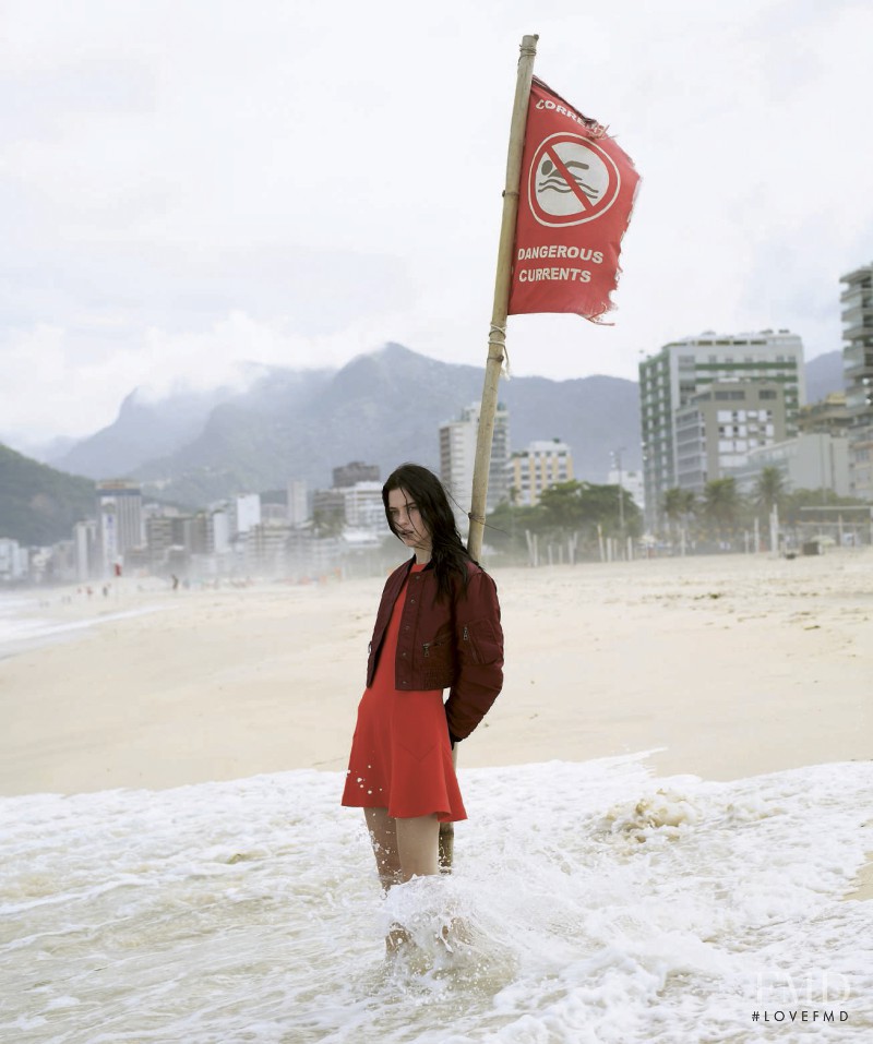 Isis Bataglia featured in Visiones De Rio, July 2016