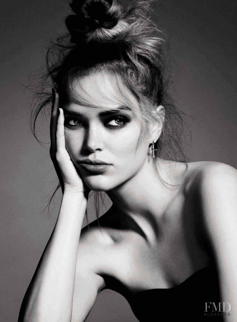 Zosia Nowak featured in Vogue Cabello, October 2015