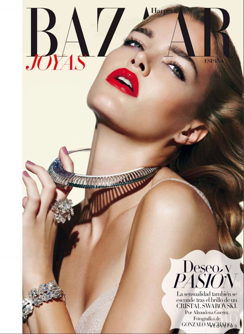 Zosia Nowak featured in Joyas, November 2011