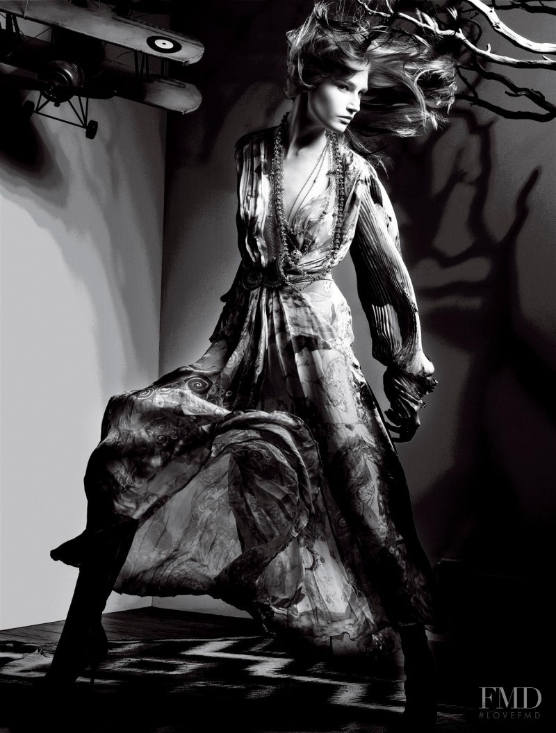 Eugenia Volodina featured in  Wild Elegance, October 2005