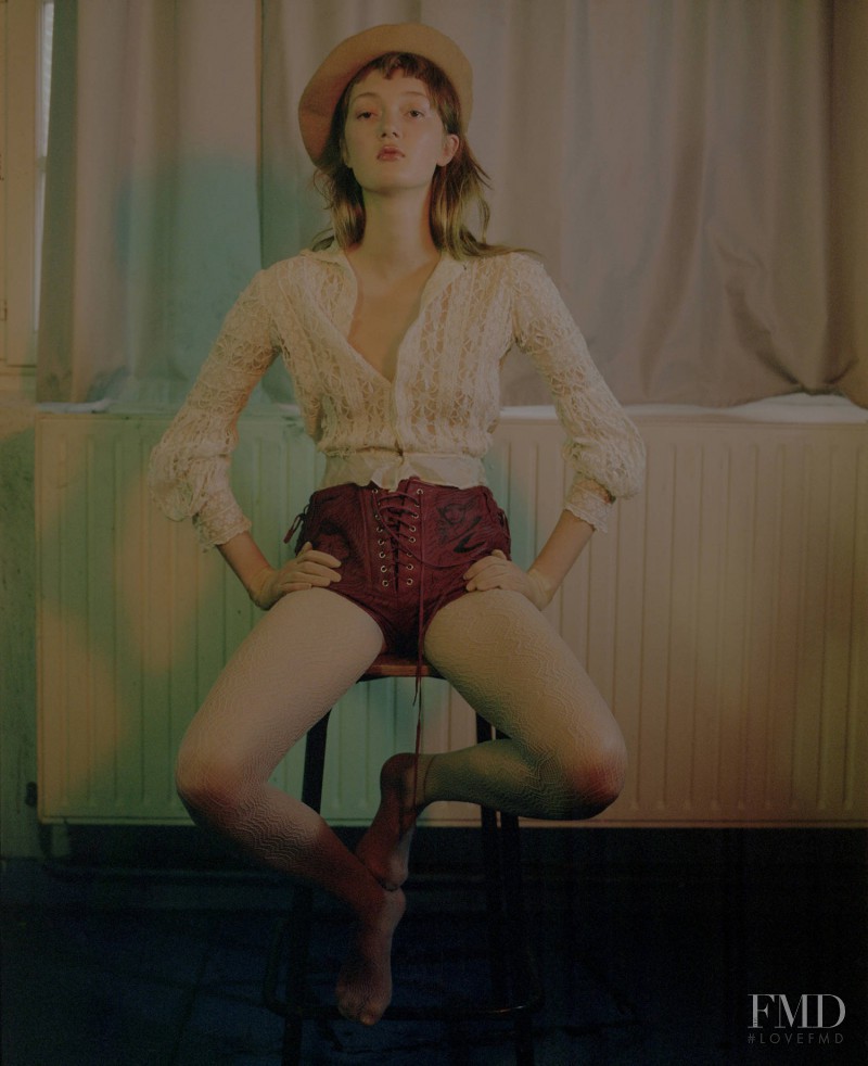 Sophia Linnewedel featured in Sophia, Thyra & Angelina, December 2015