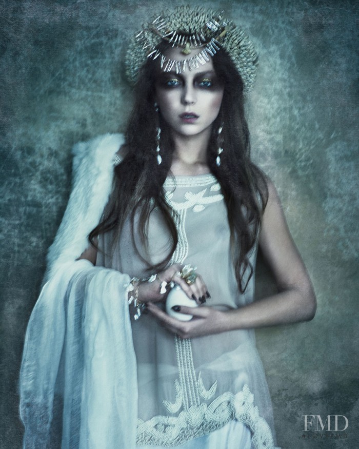 Louise van de Vorst featured in Spirit Queen, October 2014