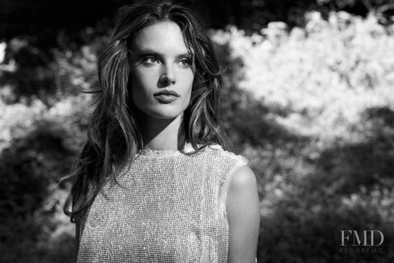 Alessandra Ambrosio featured in Longa é a Noite, December 2011
