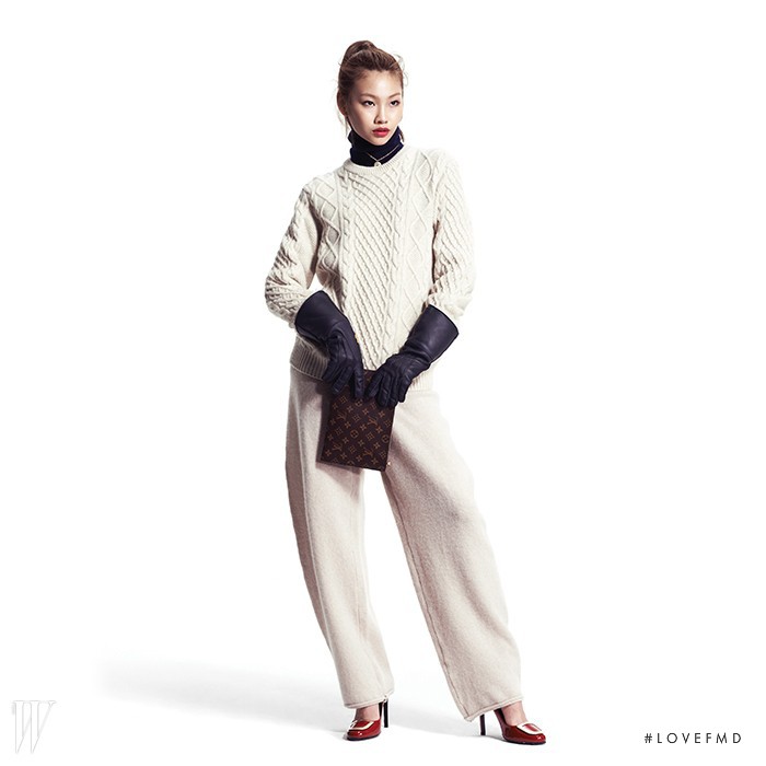 HoYeon Jung featured in Knitting is back, August 2014