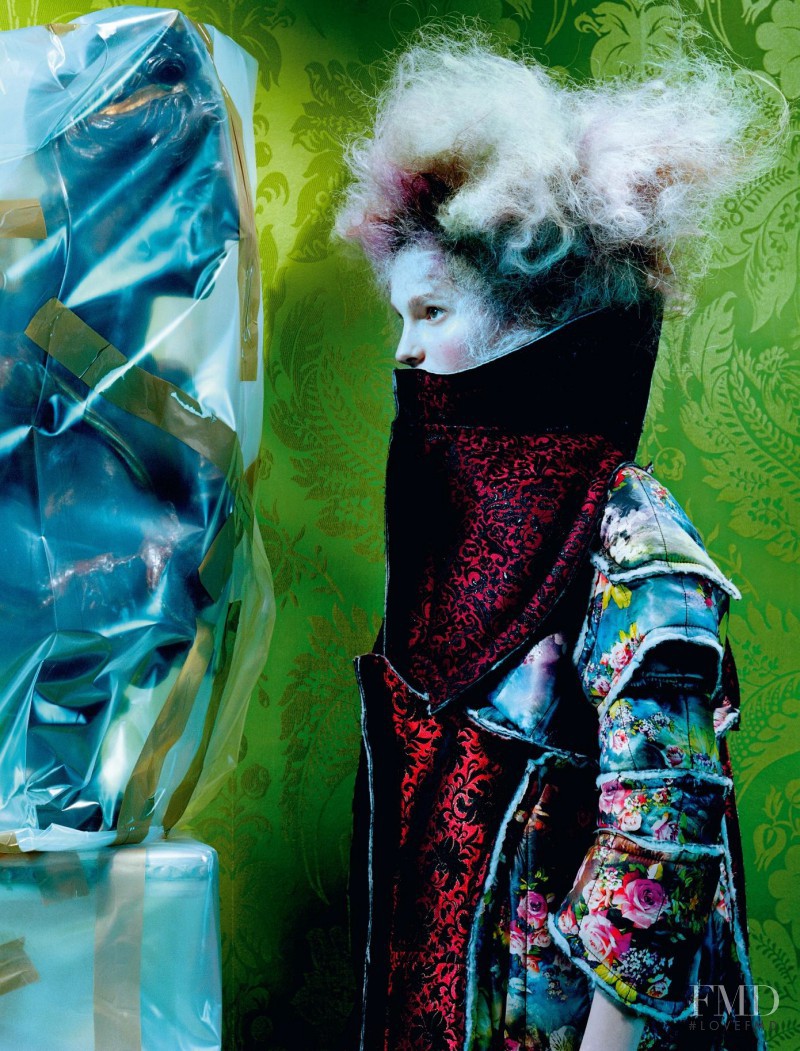 Viola Podkopaeva featured in Rei Kawakubo, Reine De L\'Avant-Garde, September 2016