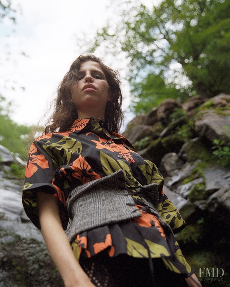 Hayett McCarthy featured in L`enfrontee, September 2016
