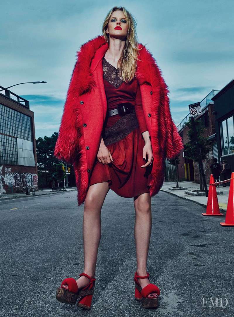 Anne Vyalitsyna featured in Anne V, October 2016
