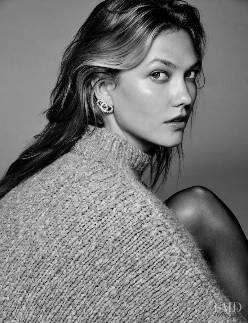 Karlie Kloss featured in Karlie Kloss, October 2016