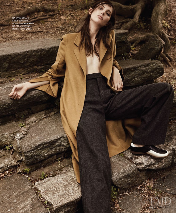 Ruby Aldridge featured in Iza Svetionika, October 2016