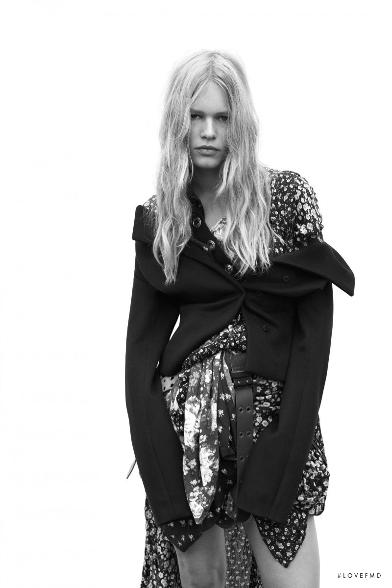 Anna Ewers featured in Anna Ewers, September 2016