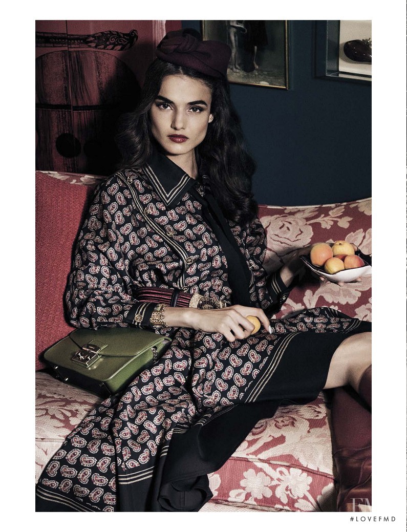 Blanca Padilla featured in Close-up, October 2016