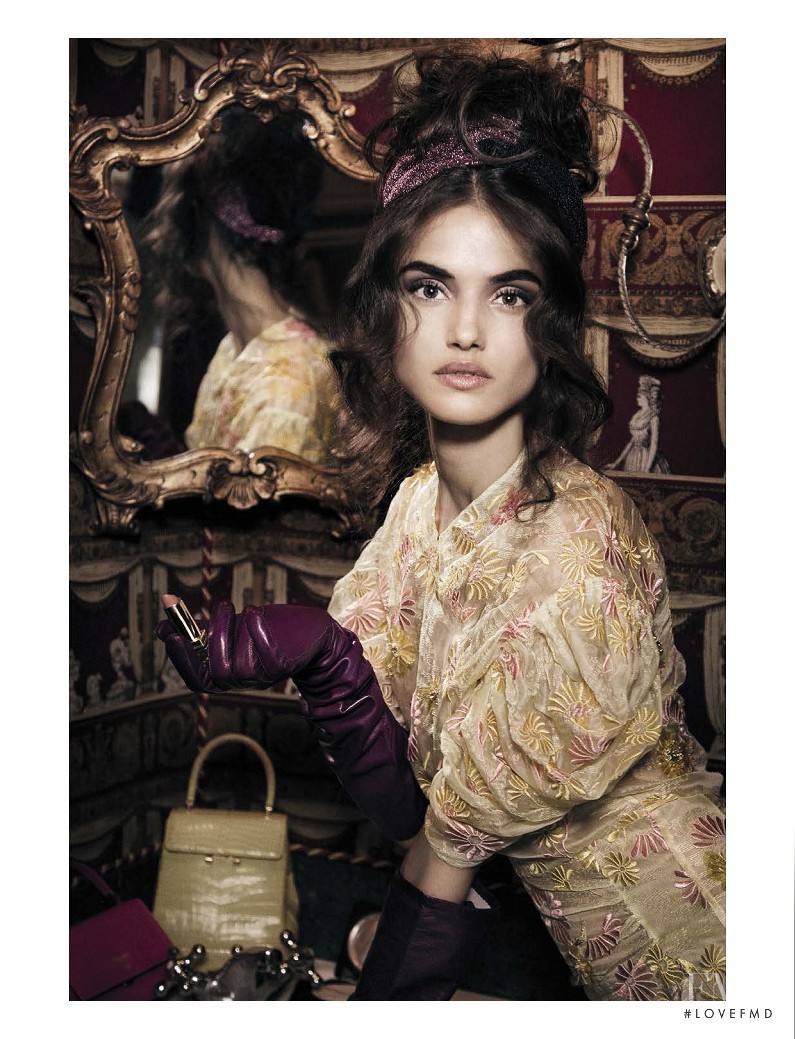 Blanca Padilla featured in Close-up, October 2016