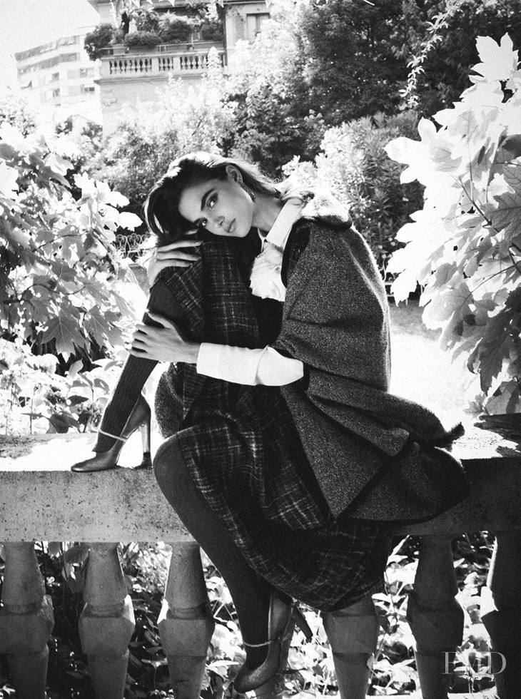 Blanca Padilla featured in Close-up, October 2016