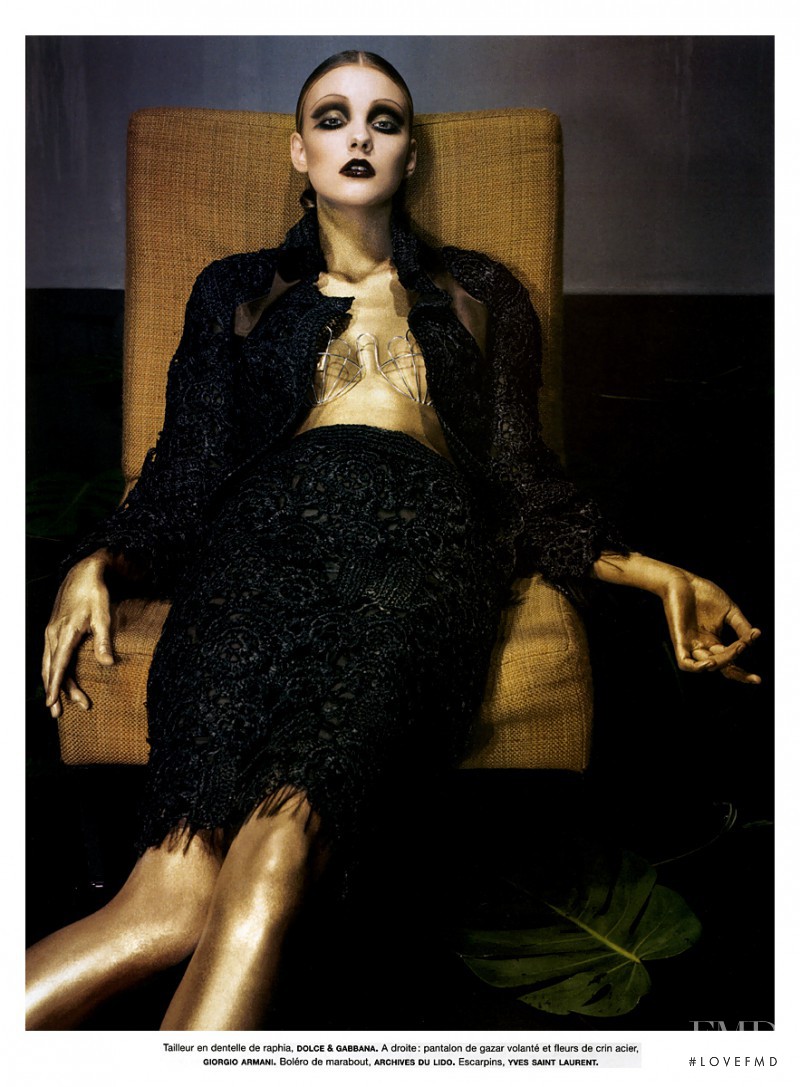 Caroline Trentini featured in Brazil, April 2006