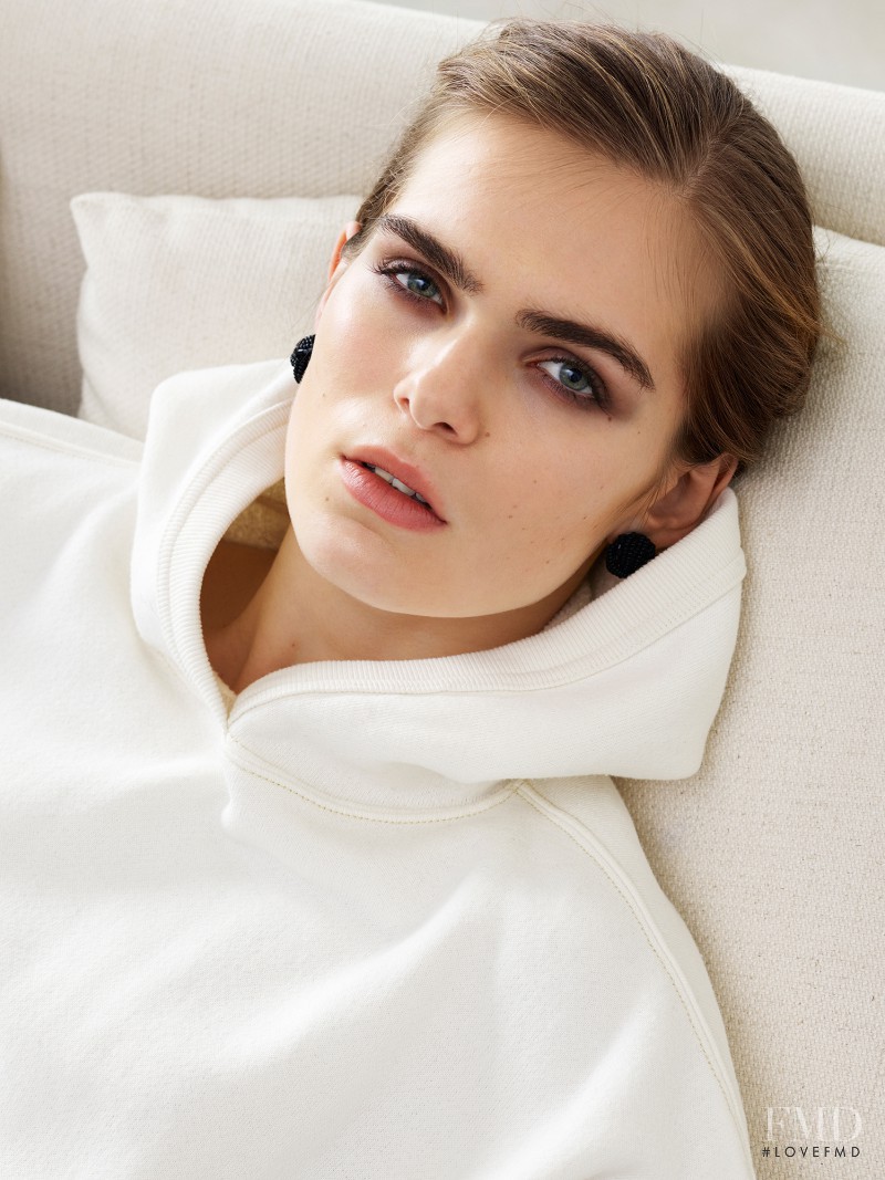 Sandra Schmidt featured in Sandra, November 2016