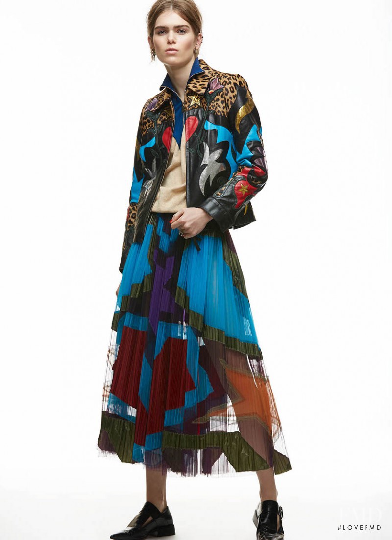 Sandra Schmidt featured in Sandra Schmidt, August 2016